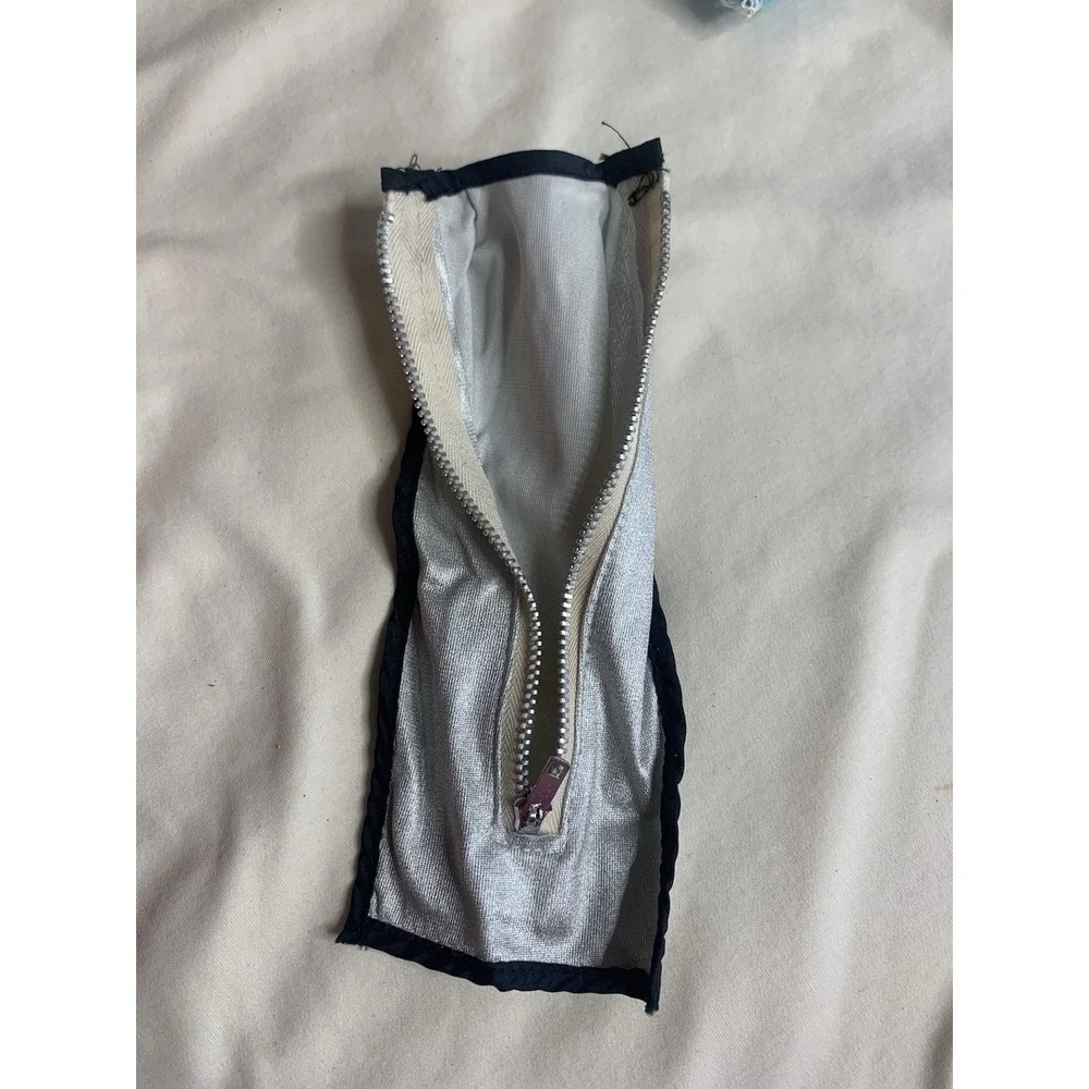 Vintage  Silver‎ & Black  Barbie Full Zip Garment Bag
